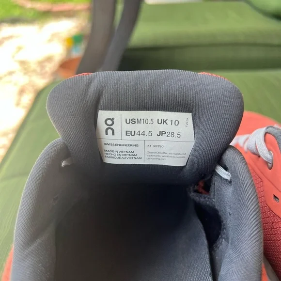 On Men's Cloudflyer 4 Running Shoes Ginger & White Pre-Owned - Picture 7 of 8